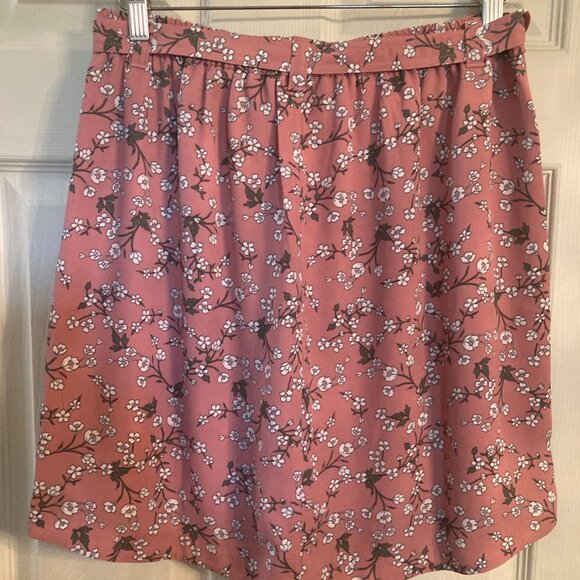 Loft Pink with Flower Print Lined Skirt - EUC - Picture 5 of 6